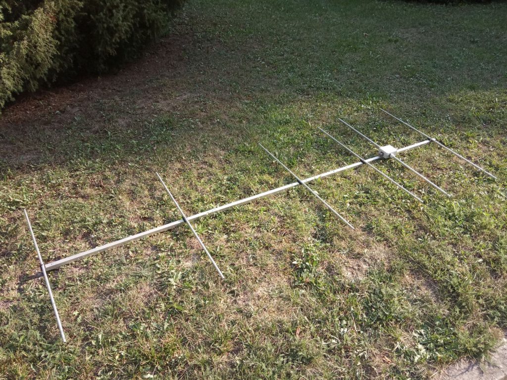 YU7EF Yagi na 144MHz